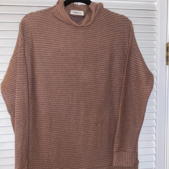 M Ribbed Turtleneck - Picture 4 of 4